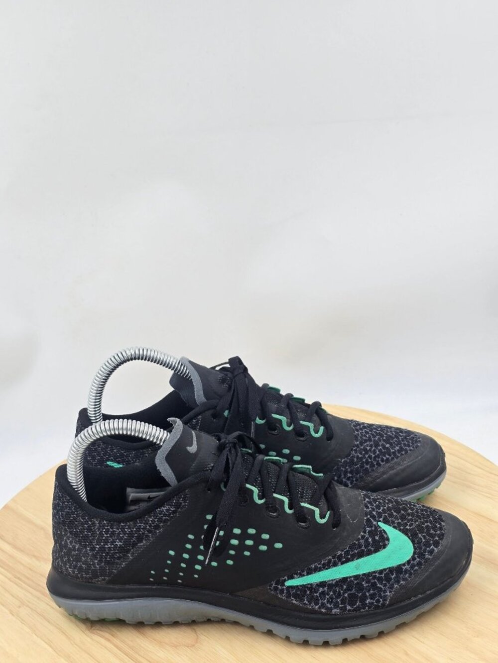 Nike FS Lite Run 2 women's running athletic shoes 704881-004 sz 6.5